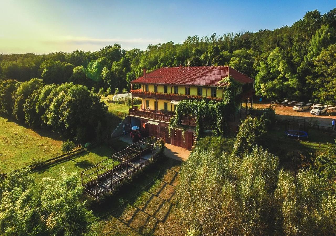Farma Ovčí Terasy Nemcicky (Breclav) Exterior foto